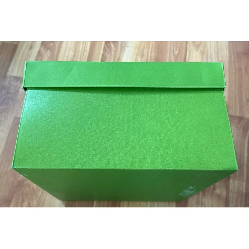 Tory‎ Burch empty shoe box